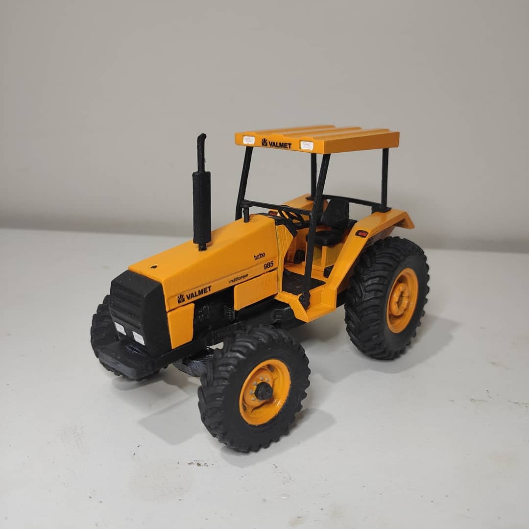 Miniatura Valmet 985 - Escala 1/32